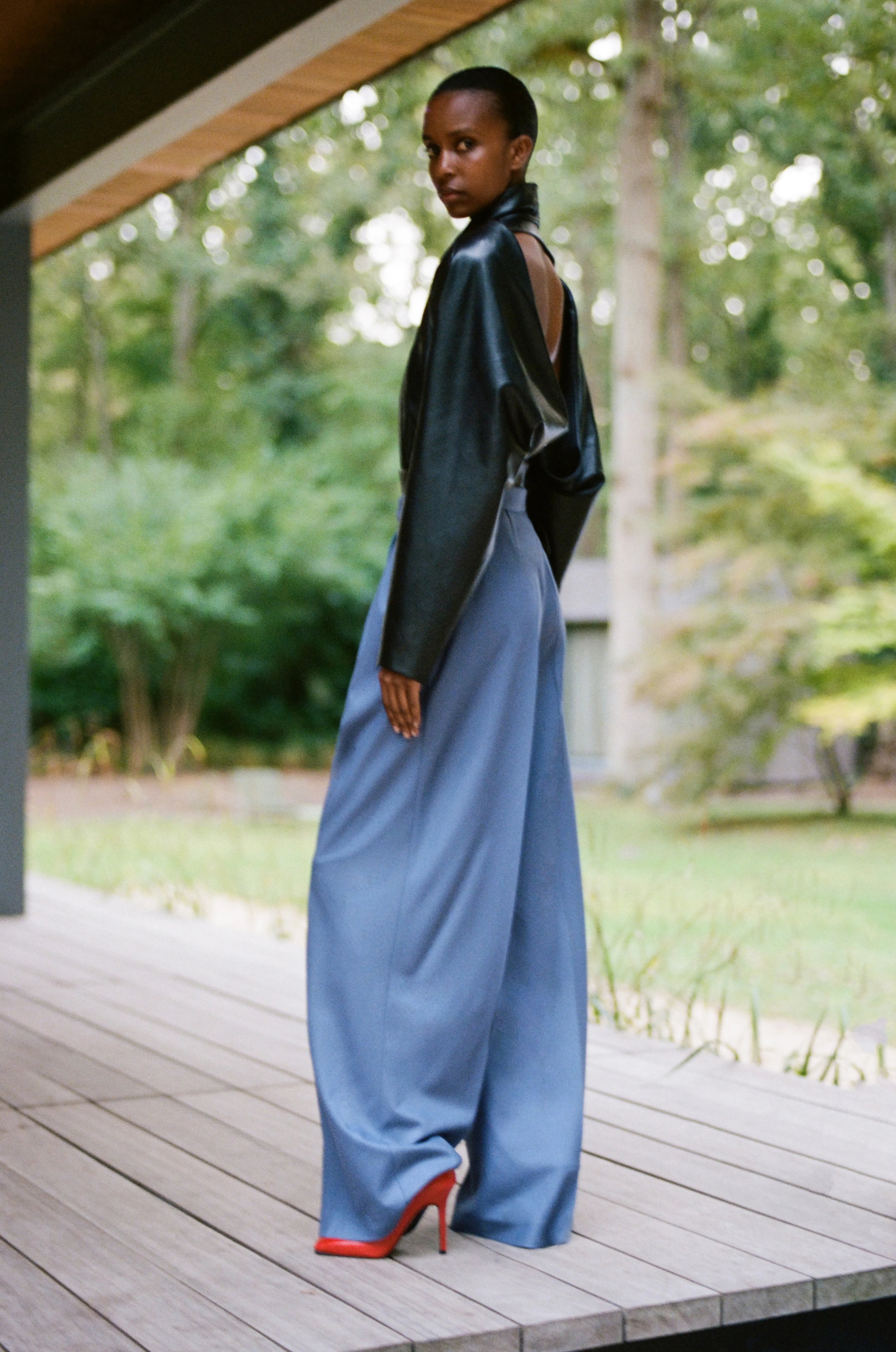 Open-back jacket in leather