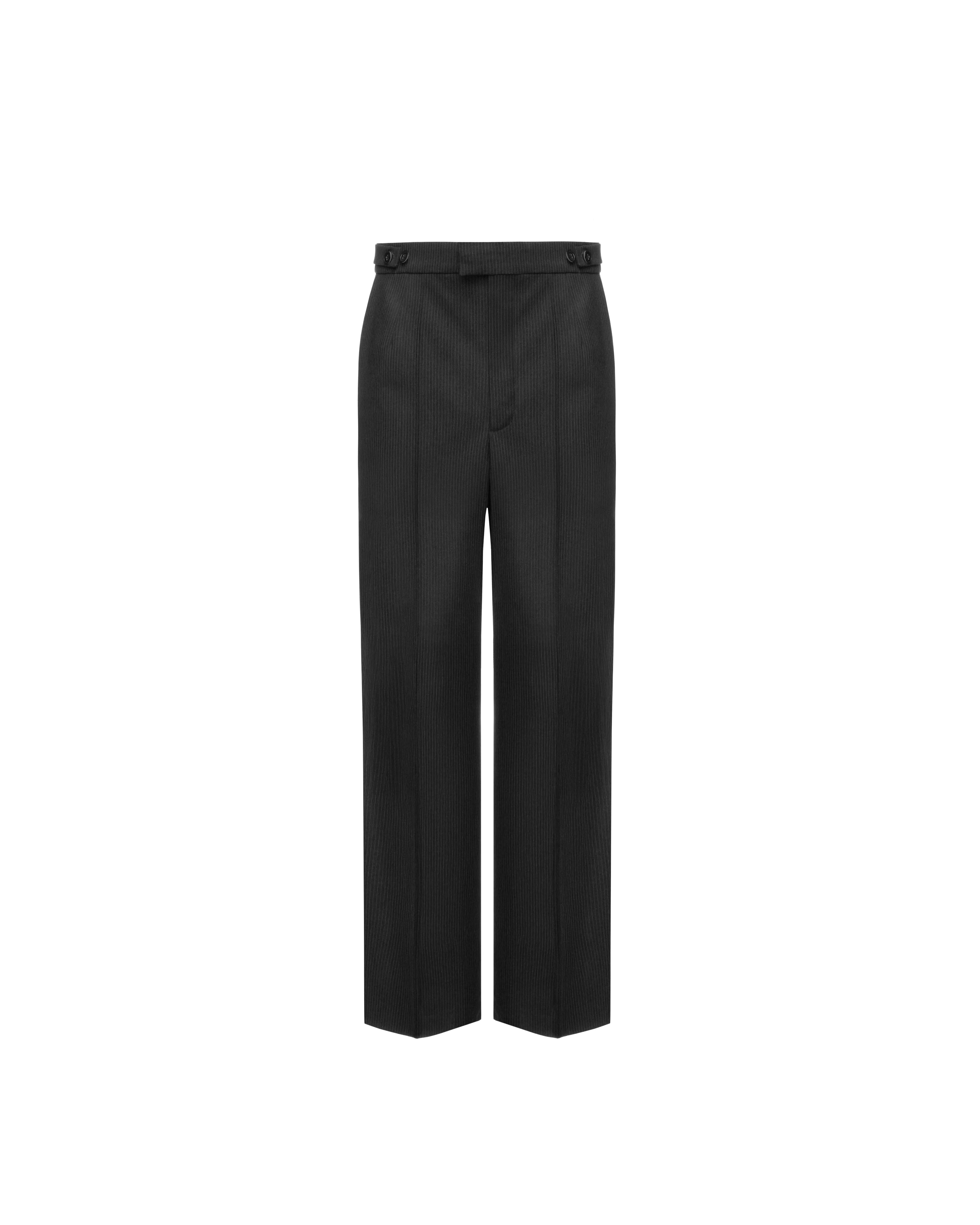 High-waisted pants in wool
