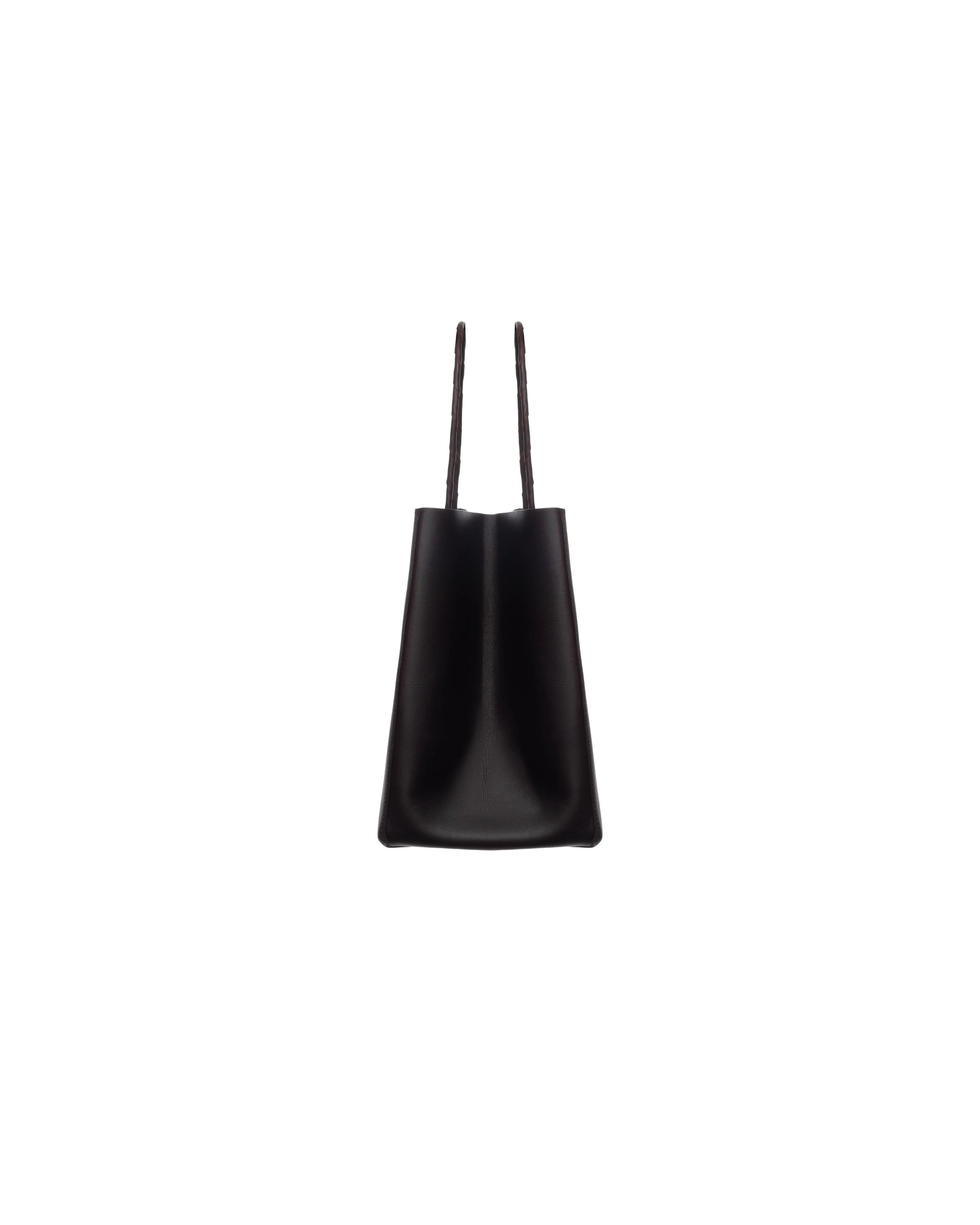 Shopper bag M in leather